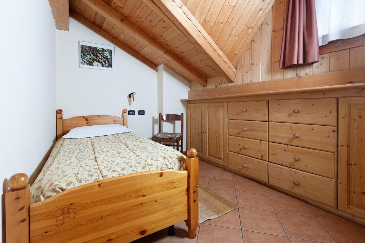 Hotel Villa Rina Bormio Exterior photo