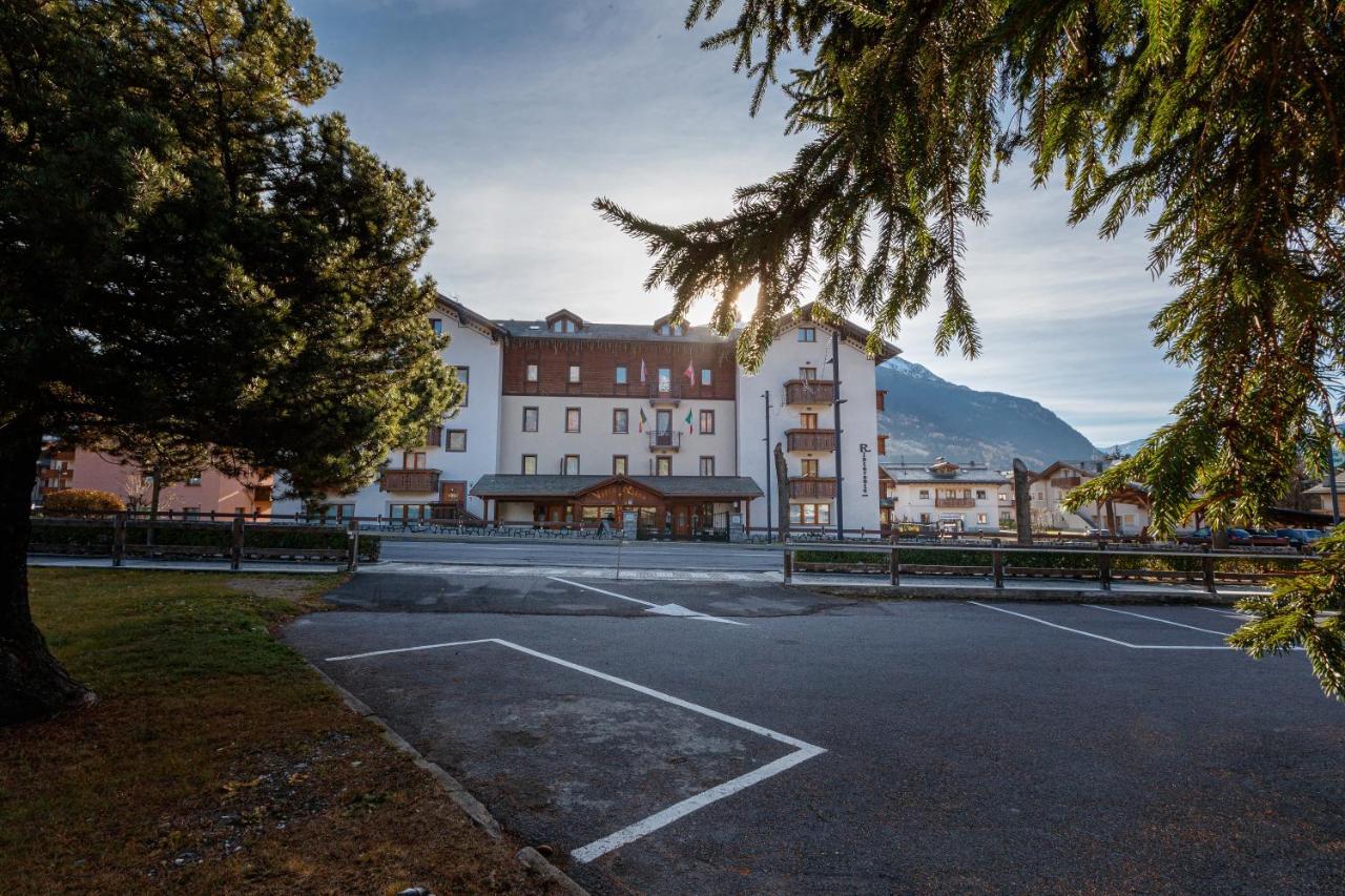 Hotel Villa Rina Bormio Exterior photo
